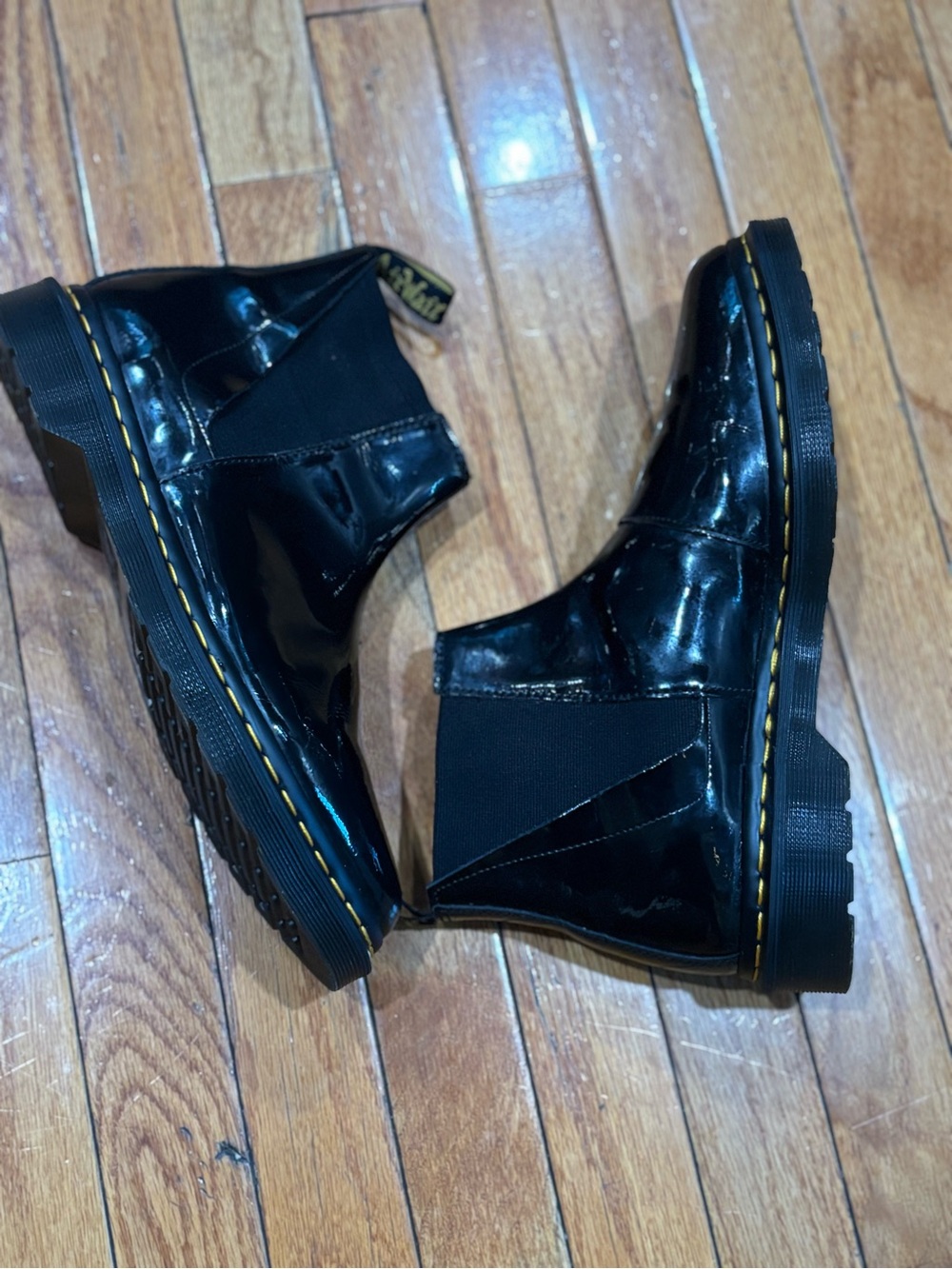 Dr. Martens Bianca Patent Leather Pull On Chelsea Boots Black Womens Size 11 US